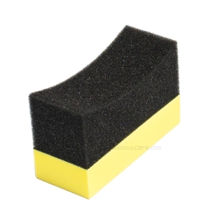 TYRE AND TRIM APPLICATOR